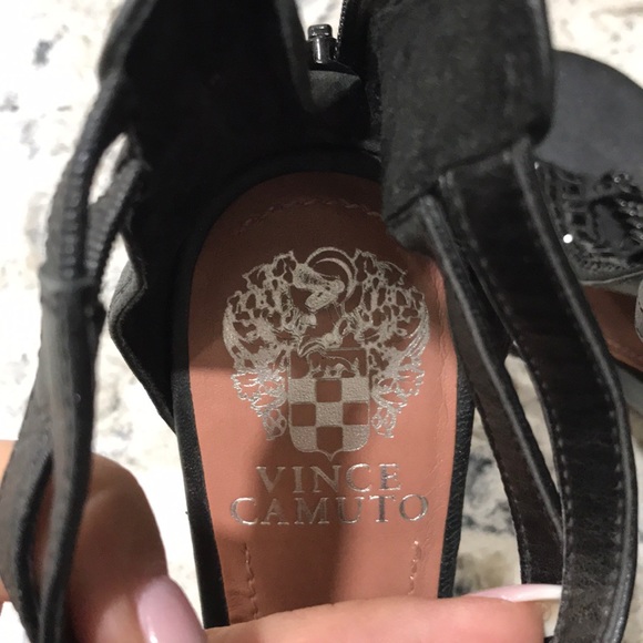 Vince Camuto Black stilettos - Picture 4 of 8